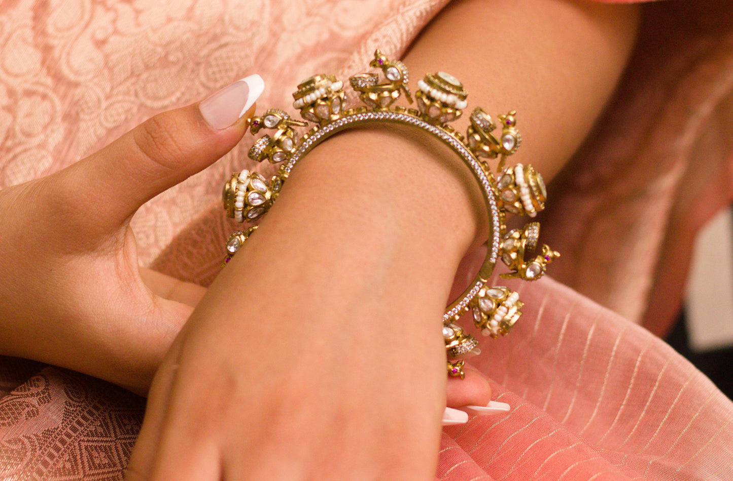 Bird Feeder Motif Kundan and Piroi Kangan