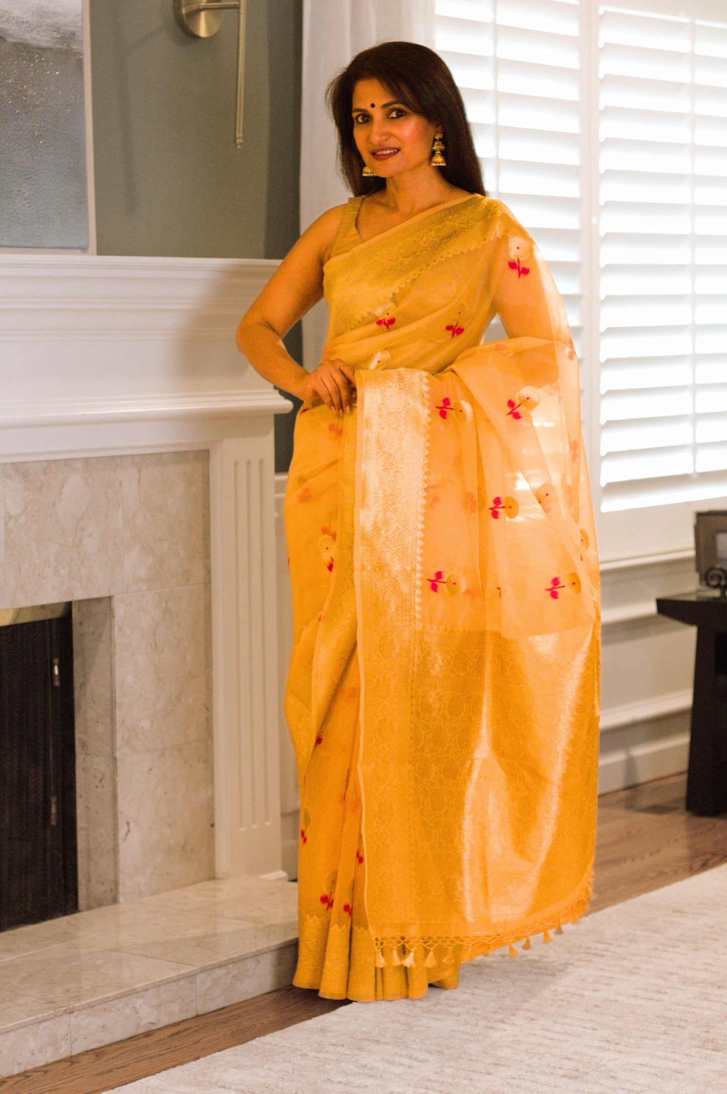 Nude Gold Dahlia Boota Handwoven Pure Kora Silk Banarasi Saree.