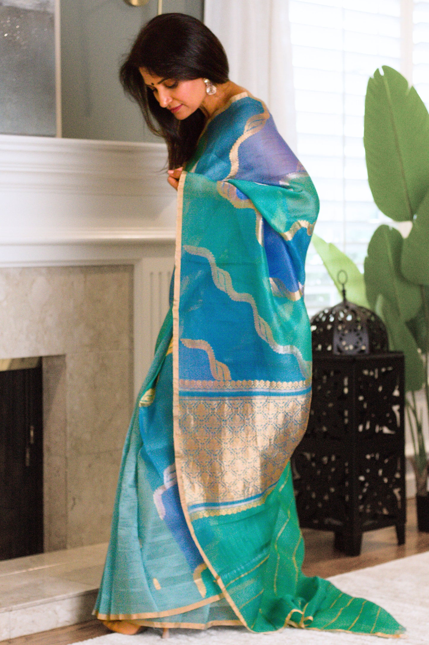 Pure Banarasi Kora Silk Rangkat Saree with Gold and Silver Zari.