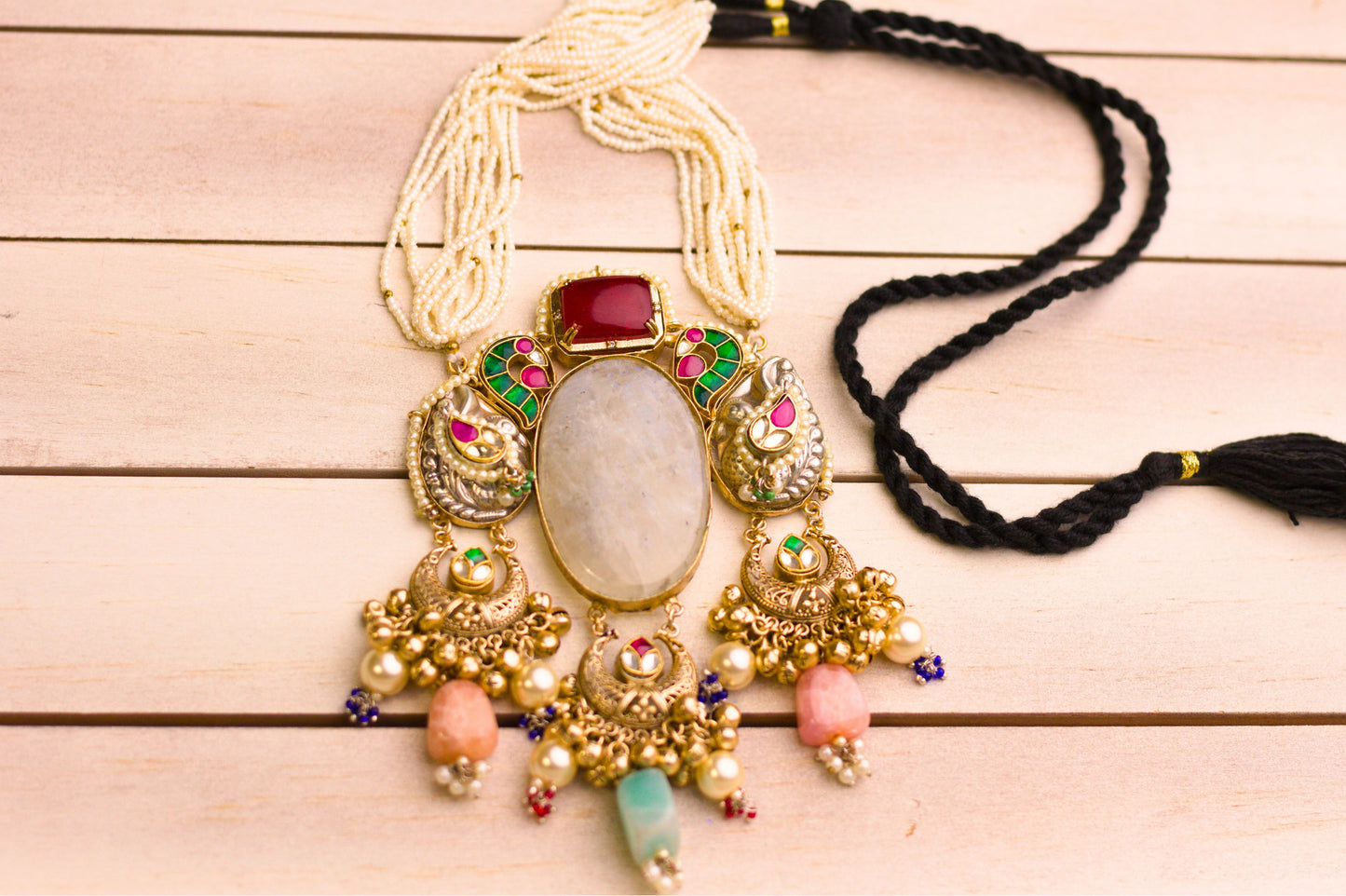 Mixed Media Necklace With Paachi Kundan and Piroi.