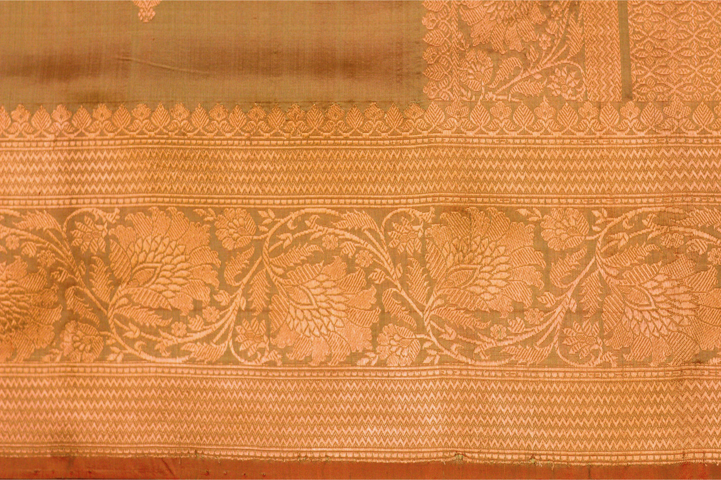 Pearlescent Rusty Beige Banarasi Pure Katan Silk Saree With Copper Zari