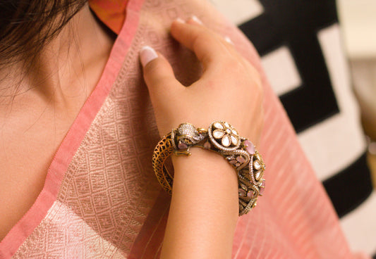Pink Kundan Studded Swan Kangan